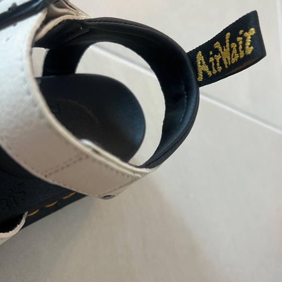 Dr. Martens Black and White Sandals Blare sz8 - Picture 3 of 11